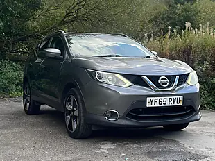 Used 2015 Nissan Qashqai N-Tec+ Grey - Interior and Exterior details 8