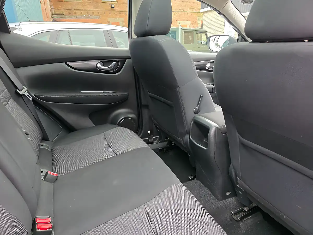 Used 2015 Nissan Qashqai N-Tec+ Grey - Interior and Exterior details 12