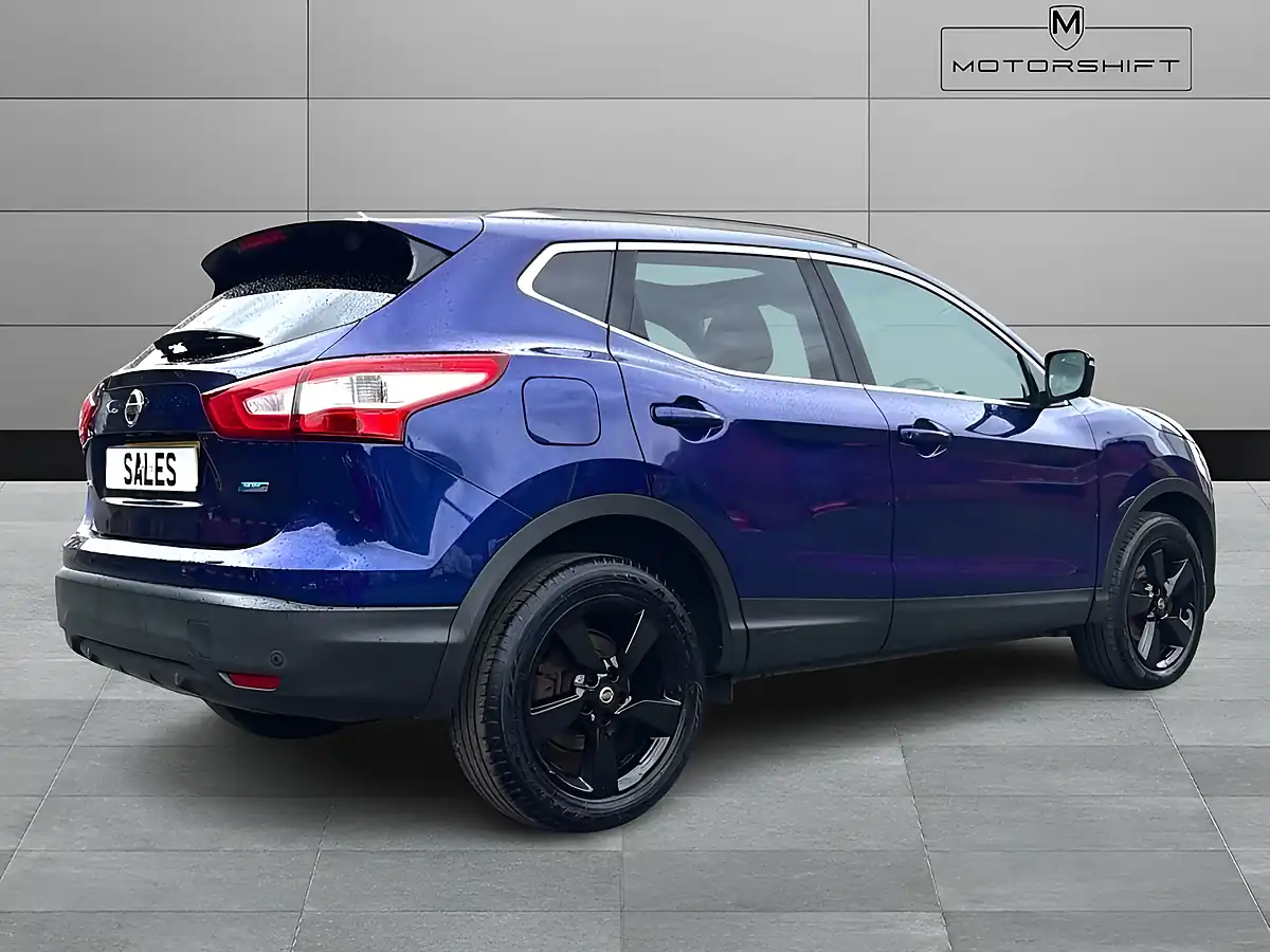 Used 2015 Nissan Qashqai N-Tec+ Ink Blue - Interior and Exterior details 10