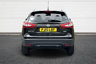 Used 2015 Nissan Qashqai N-Tec+ Pearl Black - Interior and Exterior details 4