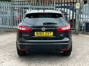 Used 2015 Nissan Qashqai N-Tec Plus Black - Interior and Exterior details 11