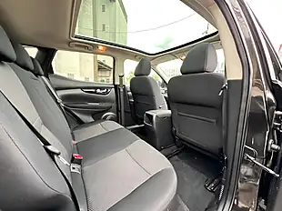 Used 2015 Nissan Qashqai N-Tec Plus Black - Interior and Exterior details 17