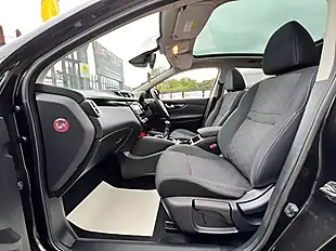 Used 2015 Nissan Qashqai N-Tec Plus Black - Interior and Exterior details 18