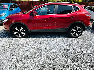Used 2015 Nissan Qashqai N-Tec+ Red - Interior and Exterior details 19