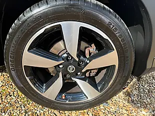 Used 2015 Nissan Qashqai N-Tec+ Red - Interior and Exterior details 18