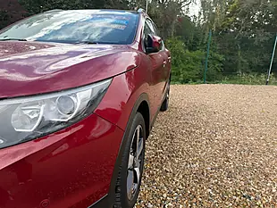 Used 2015 Nissan Qashqai N-Tec+ Red - Interior and Exterior details 7