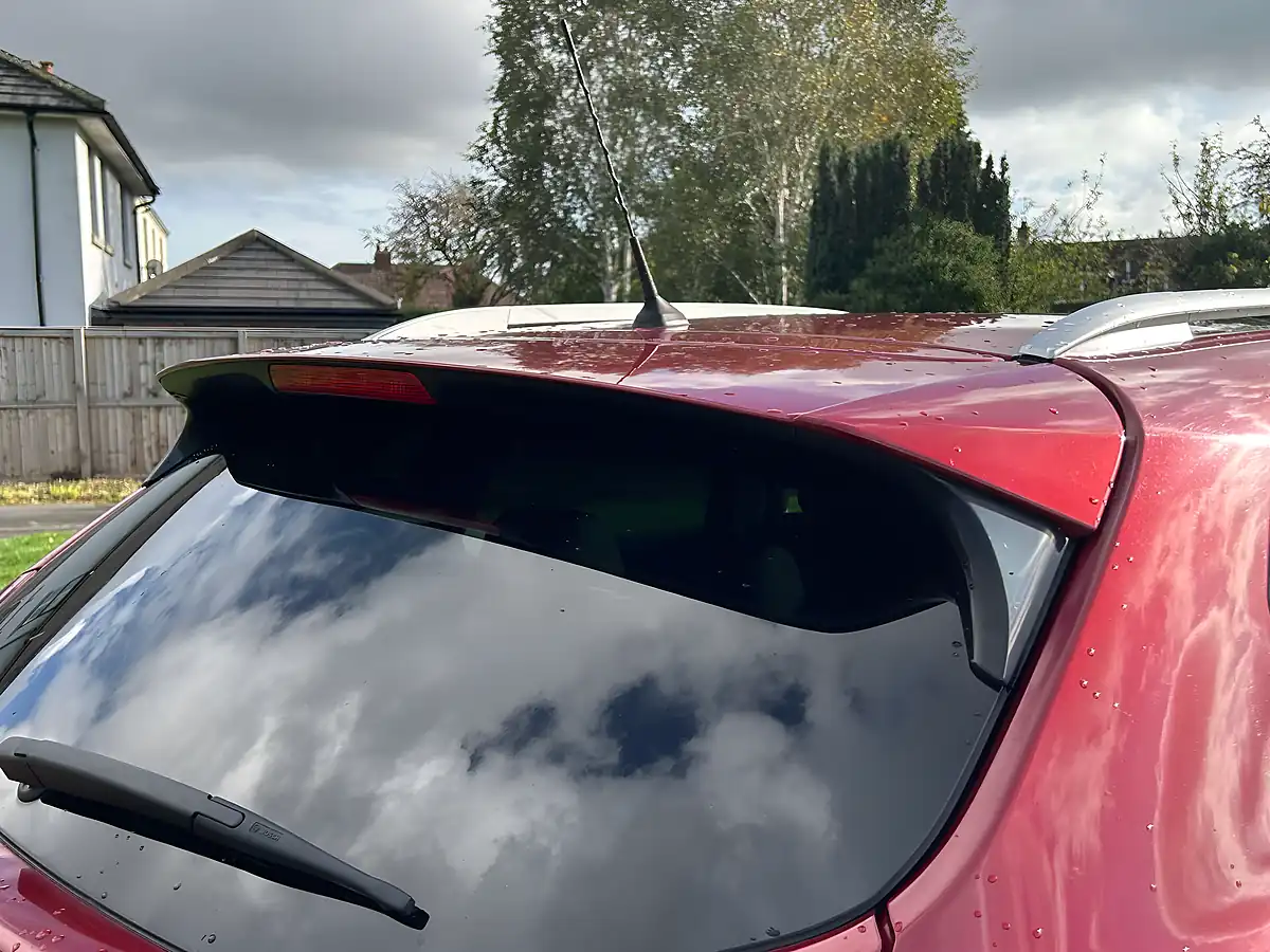 Used 2015 Nissan Qashqai N-Tec+ Red - Interior and Exterior details 13