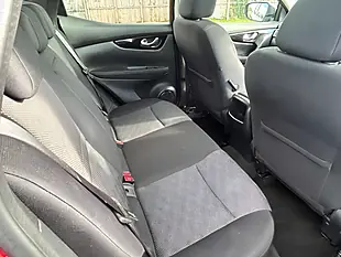 Used 2015 Nissan Qashqai N-Tec+ Red - Interior and Exterior details 18