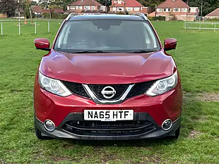 Used 2015 Nissan Qashqai N-Tec+ Red - Interior and Exterior details 2