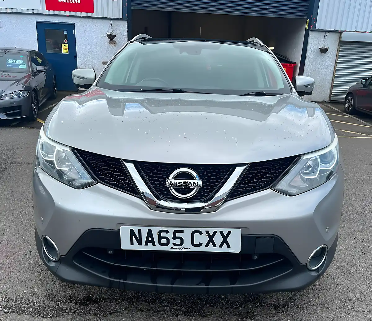 Used 2015 Nissan Qashqai N-Tec+ Silver - Interior and Exterior details 2