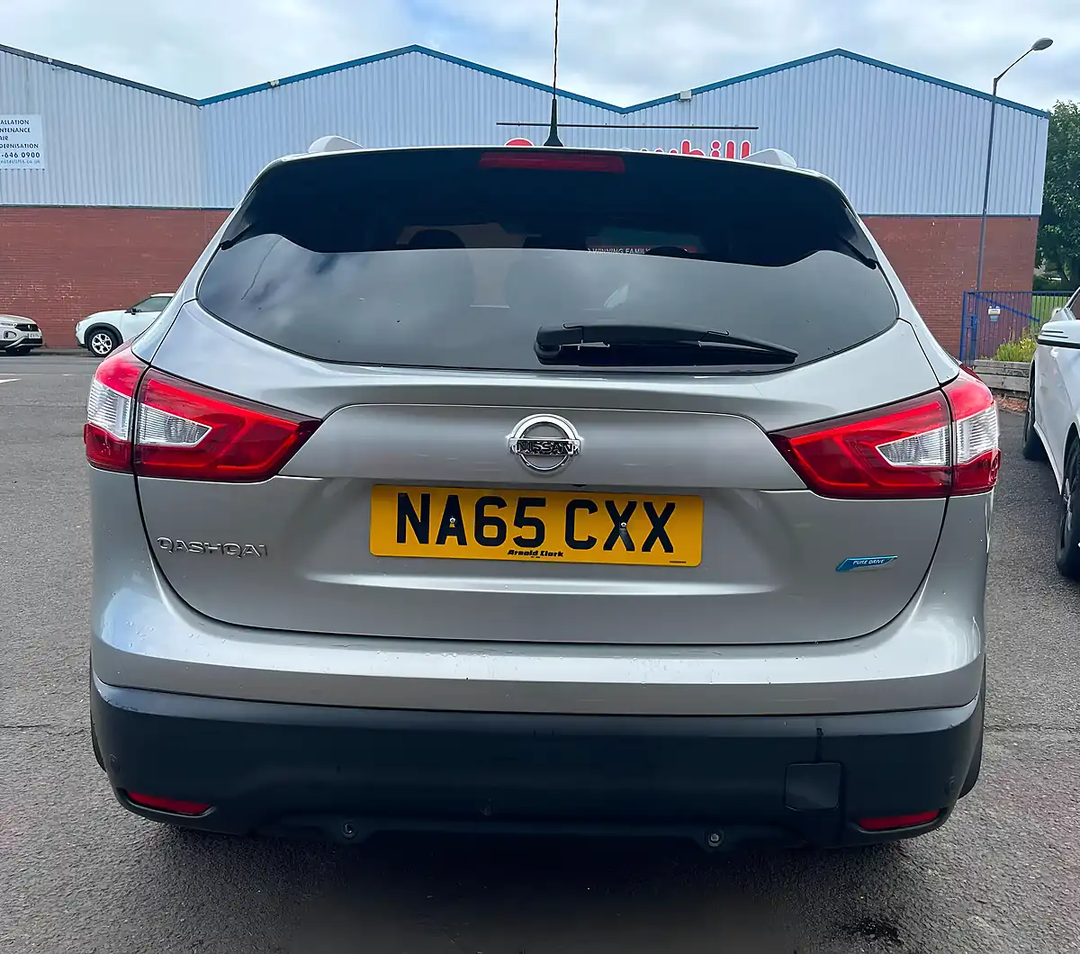 Used 2015 Nissan Qashqai N-Tec+ Silver - Interior and Exterior details 6
