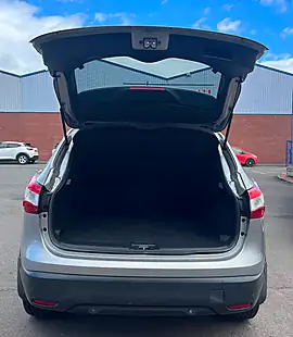 Used 2015 Nissan Qashqai N-Tec+ Silver - Interior and Exterior details 9