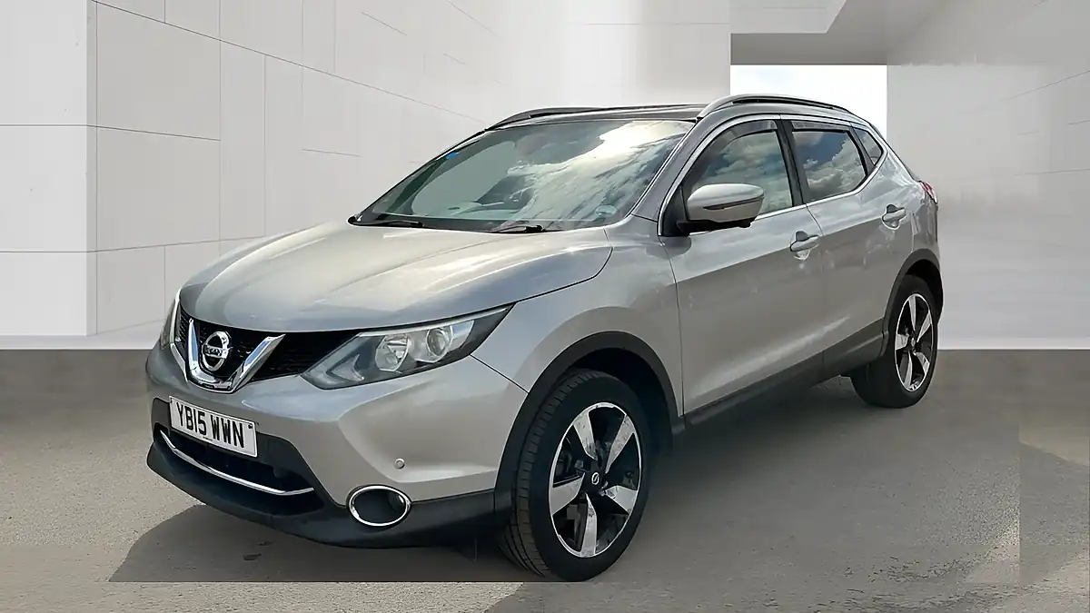 Used 2015 Nissan Qashqai N-Tec+ Silver - Interior and Exterior details 2