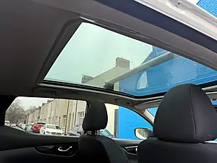Used 2015 Nissan Qashqai N-Tec+ White - Interior and Exterior details 7