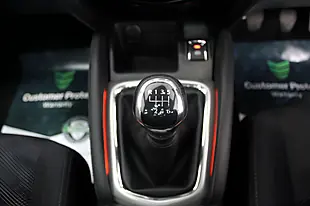 Used 2015 Nissan Qashqai N-Tec+ White - Interior and Exterior details 16