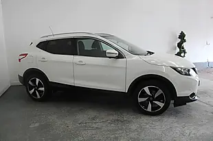 Used 2015 Nissan Qashqai N-Tec+ White - Interior and Exterior details 3