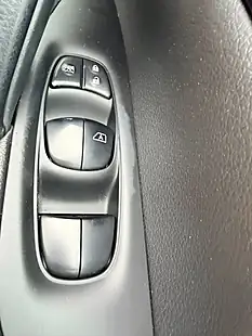 Used 2015 Nissan Qashqai Tekna Black - Interior and Exterior details 16