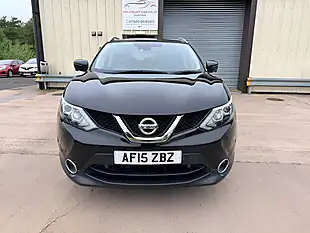 Used 2015 Nissan Qashqai Tekna Black - Interior and Exterior details 3
