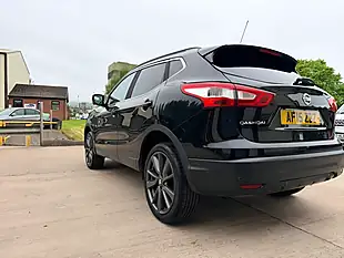 Used 2015 Nissan Qashqai Tekna Black - Interior and Exterior details 6