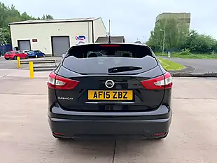 Used 2015 Nissan Qashqai Tekna Black - Interior and Exterior details 8