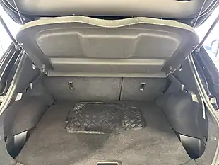 Used 2015 Nissan Qashqai Tekna Black - Interior and Exterior details 14