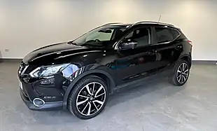 Used 2015 Nissan Qashqai Tekna Black - Interior and Exterior details 7