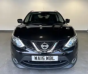 Used 2015 Nissan Qashqai Tekna Black - Interior and Exterior details 8