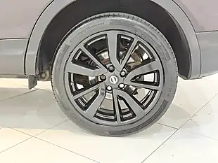 Used 2015 Nissan Qashqai Tekna Black - Interior and Exterior details 13