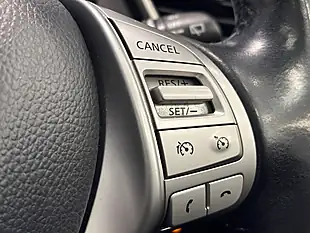 Used 2015 Nissan Qashqai Tekna Blue - Interior and Exterior details 15