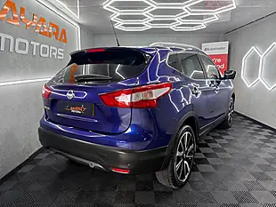 Used 2015 Nissan Qashqai Tekna Blue - Interior and Exterior details 11