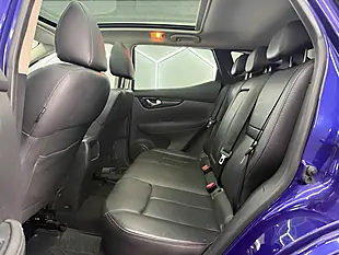 Used 2015 Nissan Qashqai Tekna Blue - Interior and Exterior details 15