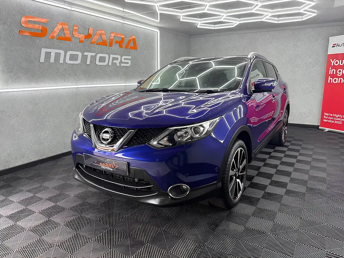 Used 2015 Nissan Qashqai Tekna Blue - Interior and Exterior details 6