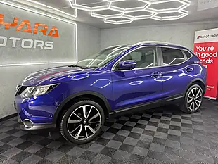Used 2015 Nissan Qashqai Tekna Blue - Interior and Exterior details 9