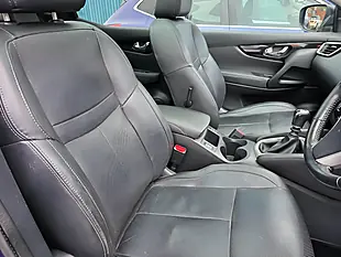 Used 2015 Nissan Qashqai Tekna Blue - Interior and Exterior details 10