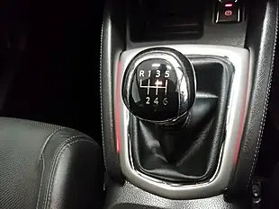Used 2015 Nissan Qashqai Tekna Blue - Interior and Exterior details 12
