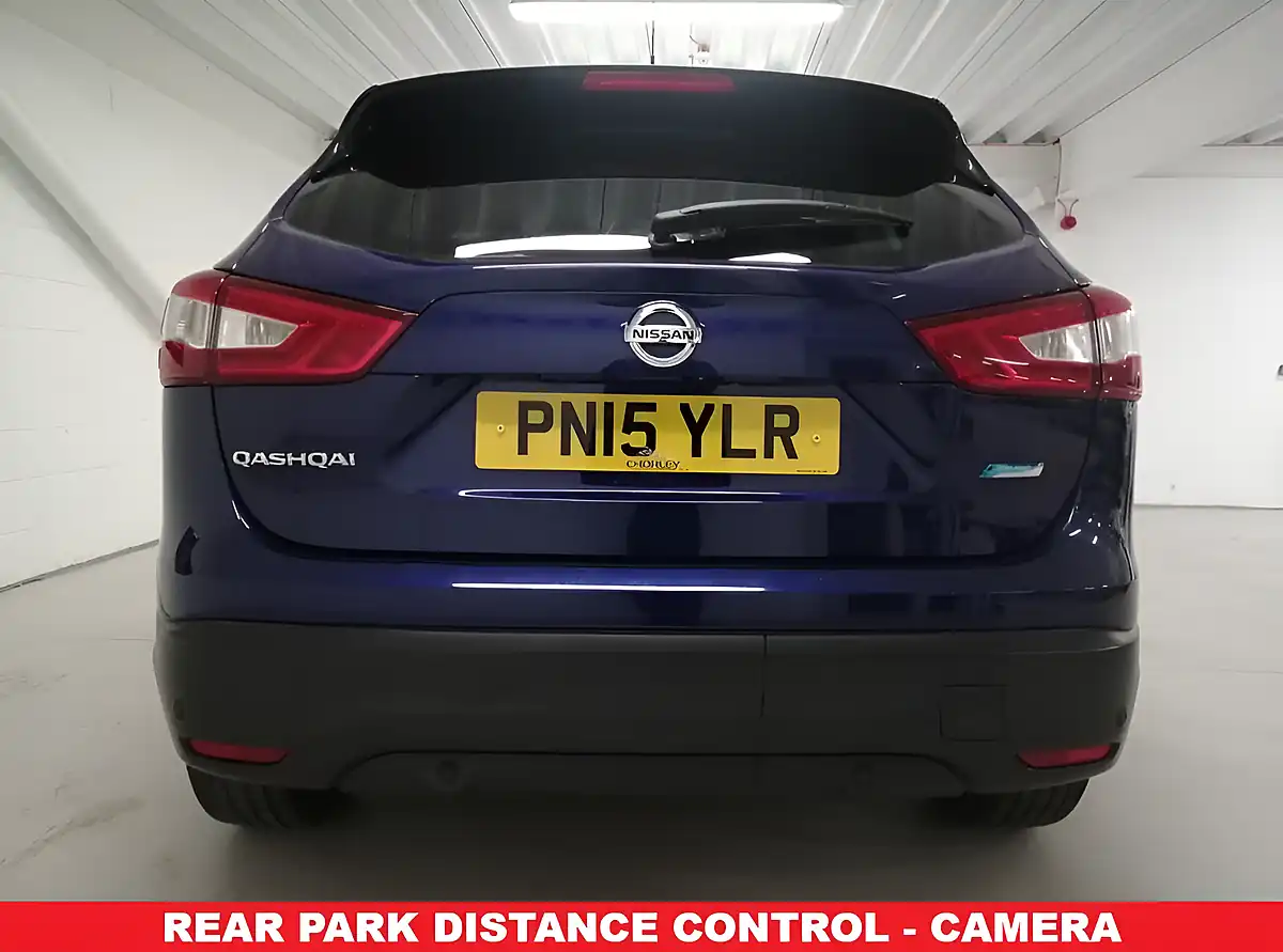 Used 2015 Nissan Qashqai Tekna Blue - Interior and Exterior details 5