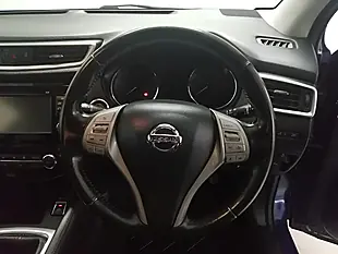 Used 2015 Nissan Qashqai Tekna Blue - Interior and Exterior details 7