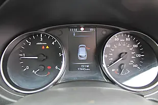 Used 2015 Nissan Qashqai Tekna Blue - Interior and Exterior details 19