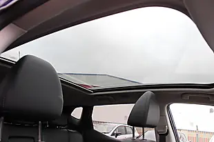 Used 2015 Nissan Qashqai Tekna Blue - Interior and Exterior details 20