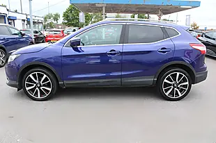 Used 2015 Nissan Qashqai Tekna Blue - Interior and Exterior details 7