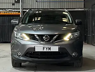 Used 2015 Nissan Qashqai Tekna Grey - Interior and Exterior details 10