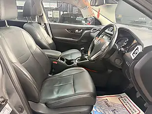 Used 2015 Nissan Qashqai Tekna Grey - Interior and Exterior details 14