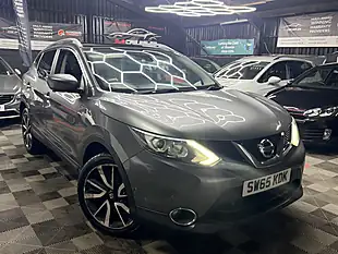 Used 2015 Nissan Qashqai Tekna Grey - Interior and Exterior details 2