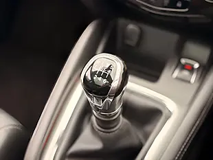 Used 2015 Nissan Qashqai Tekna Grey - Interior and Exterior details 20