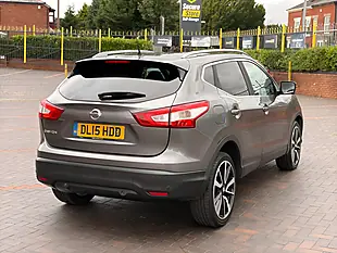 Used 2015 Nissan Qashqai Tekna Grey - Interior and Exterior details 7