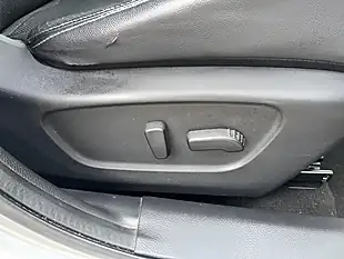 Used 2015 Nissan Qashqai Tekna Silver - Interior and Exterior details 15
