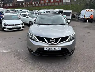 Used 2015 Nissan Qashqai Tekna Silver - Interior and Exterior details 2