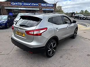 Used 2015 Nissan Qashqai Tekna Silver - Interior and Exterior details 9