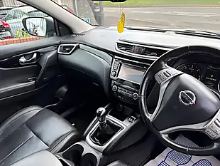 Used 2015 Nissan Qashqai Tekna White - Interior and Exterior details 11