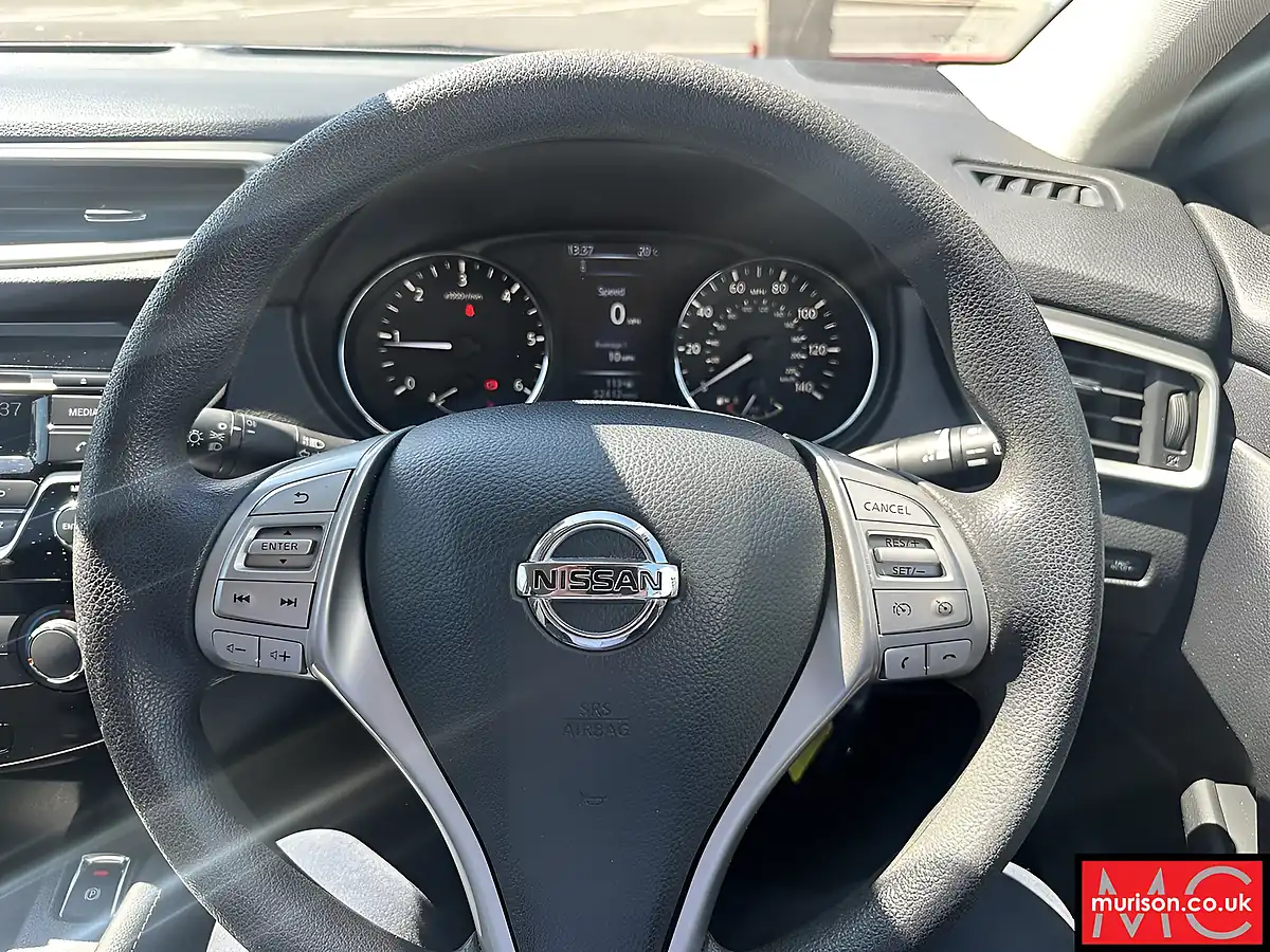 Used 2015 Nissan Qashqai Visia Grey - Interior and Exterior details 18